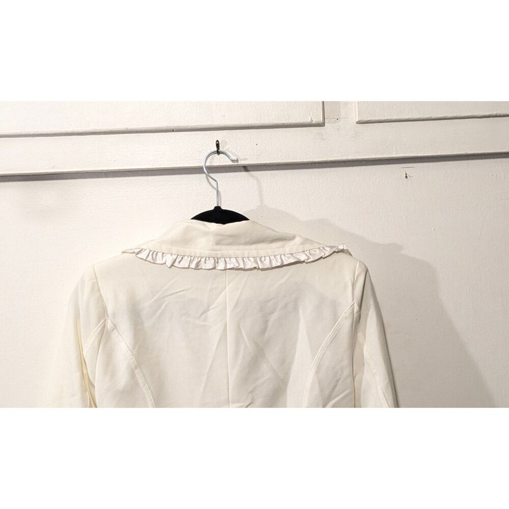 DFA New York Cream Ruffle Blazer sz. Small - Picture 4 of 8